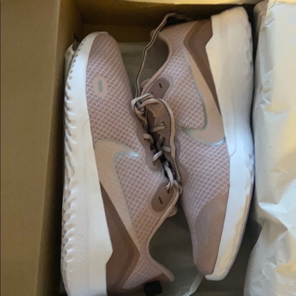 New Nike Renew Ride